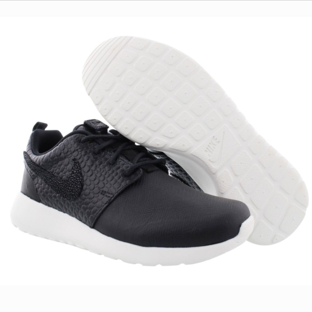 Nike One Roshes
